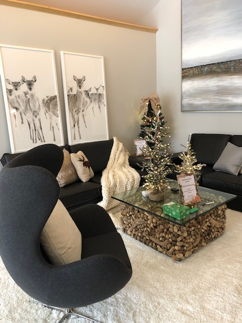 Modern rustic holiday decor