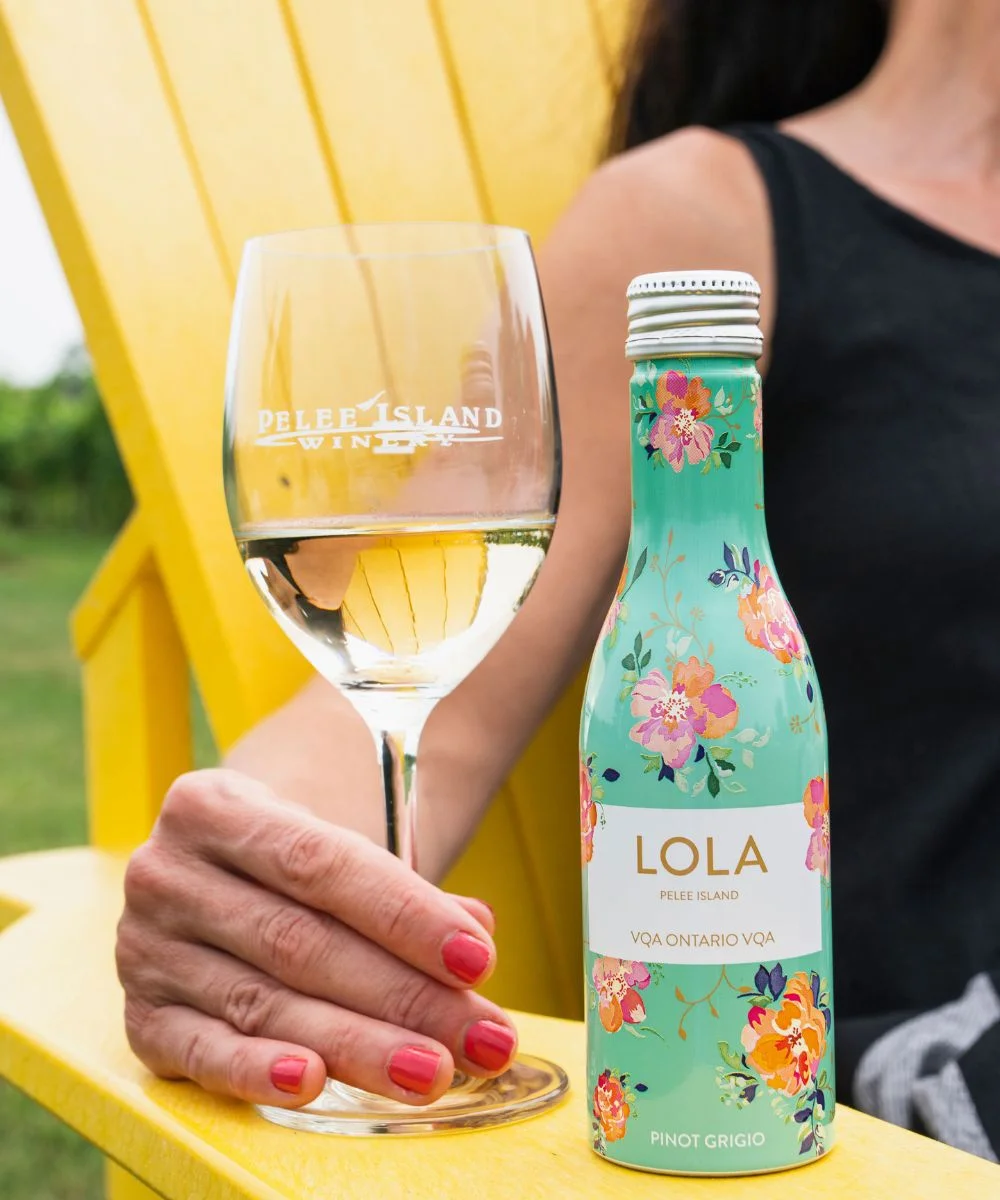 LOLA Pinot Grigio VQA 250mL Aluminum Bottle with Wine Glass in the Peee Island