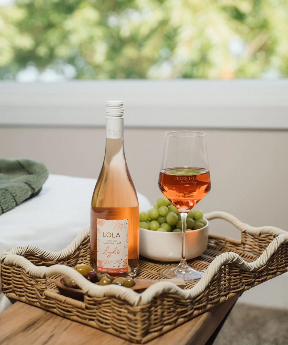 LOLA Light Rose with the Wine Glass, Grapes and Olive in the Bed